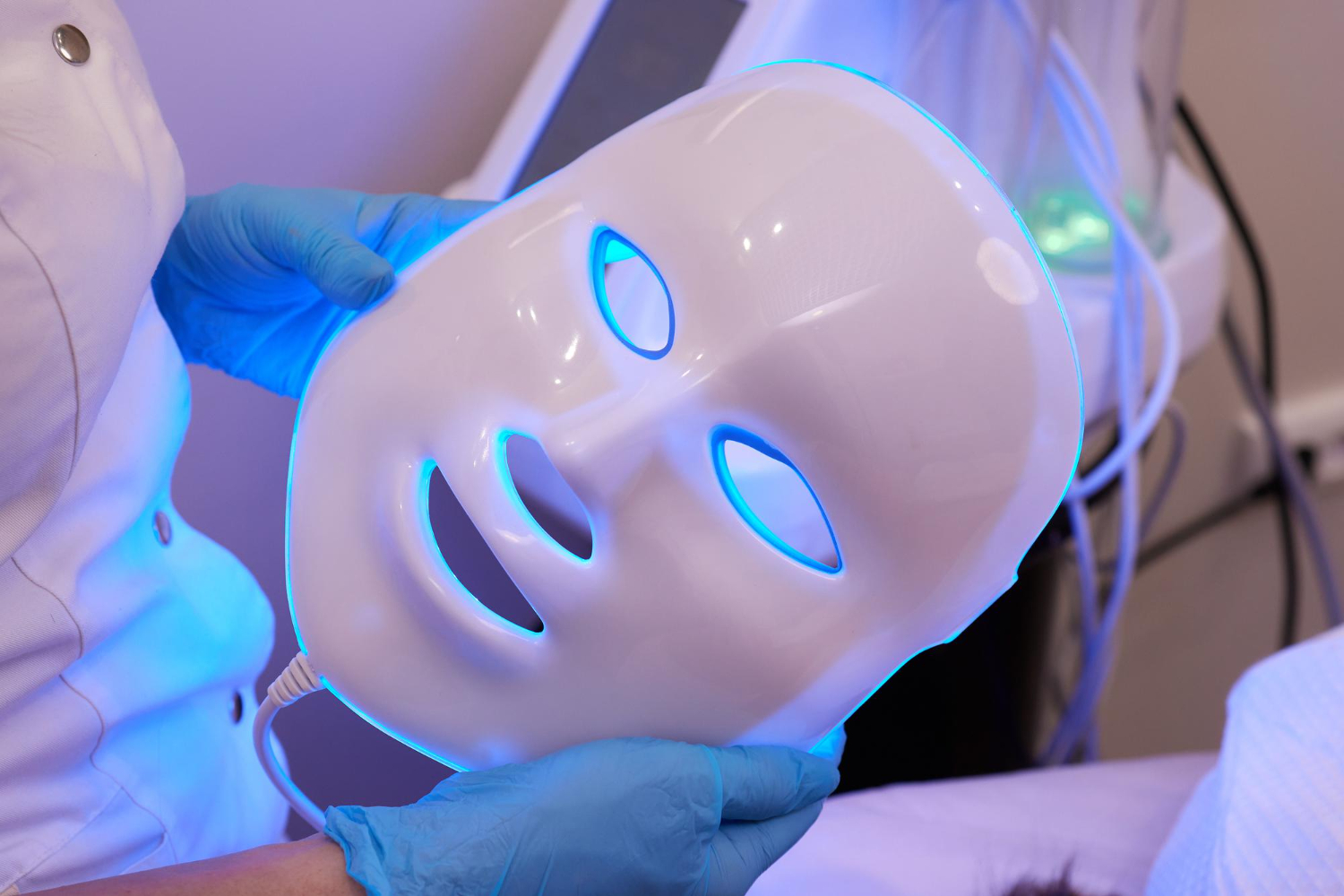 LED Light Therapy LED Light Face Mask Skin Treatment Dubai